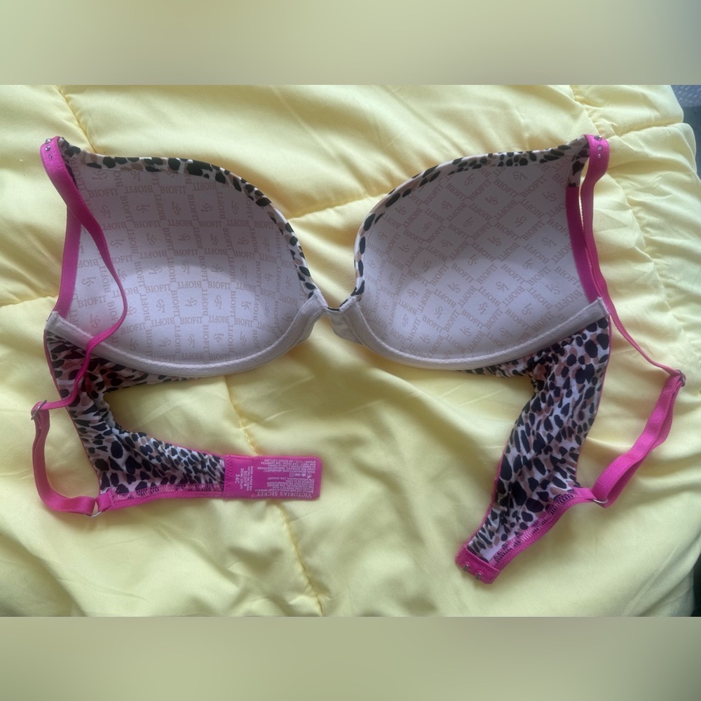 Victoria's Secret Pink & Leopard Print Bra - Picture 2 of 4